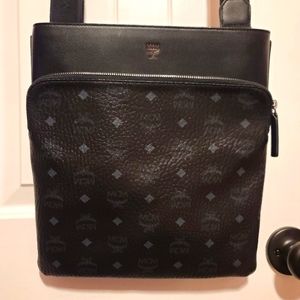 MCM OTTOMAR VISETOS MESSENGER BAG